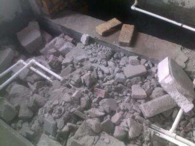 建筑废渣回填卫生间,可靠吗?